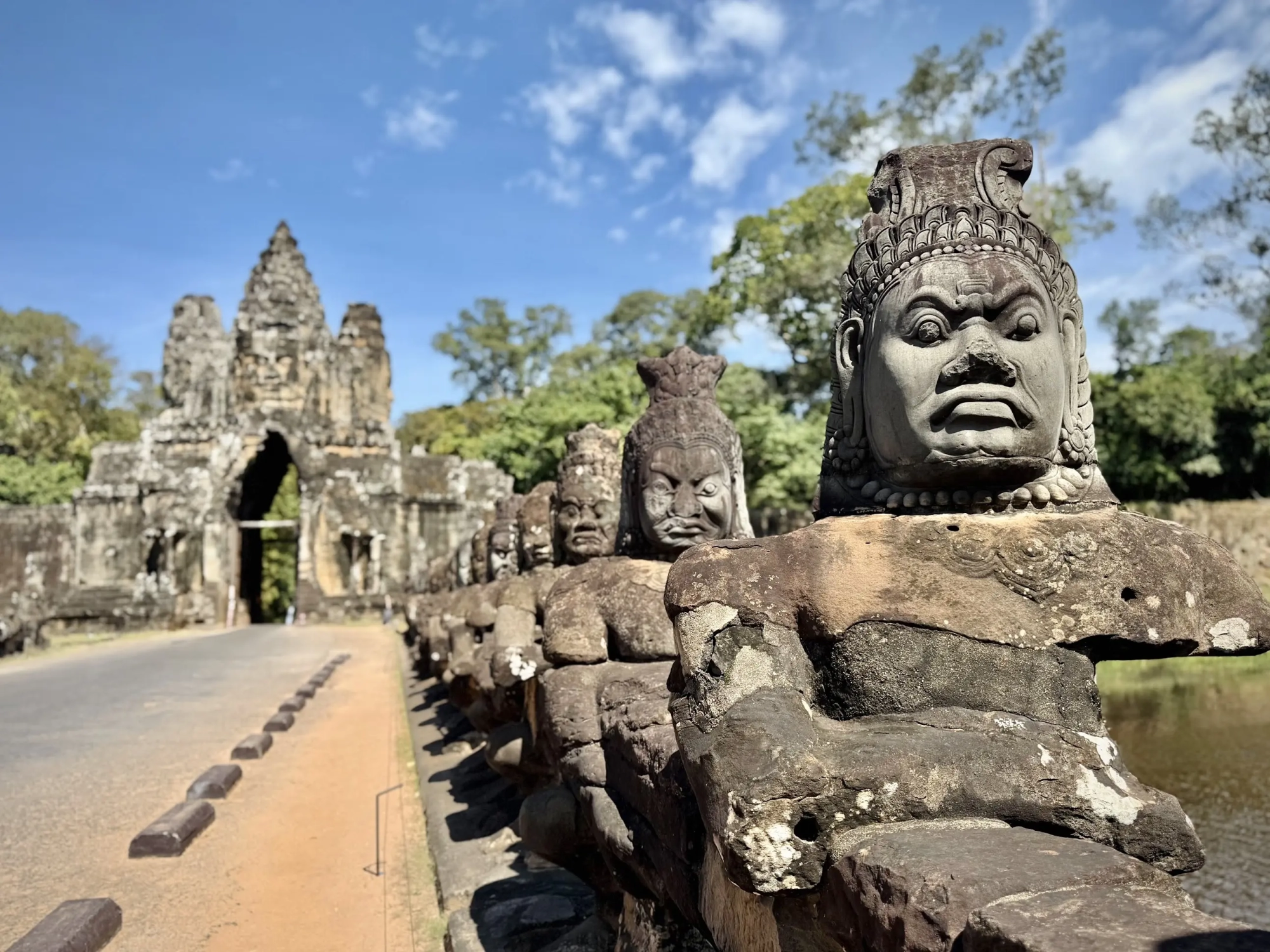 bnayon temple